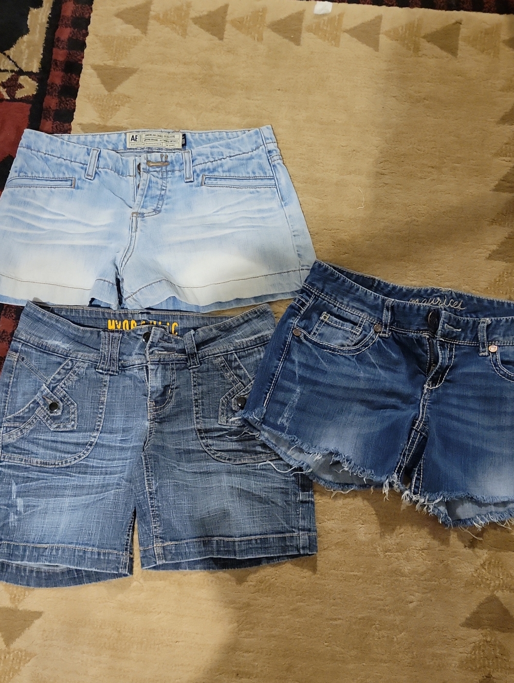 American Eagle Outfitters Light Wash Denim Shorts - Light Blue